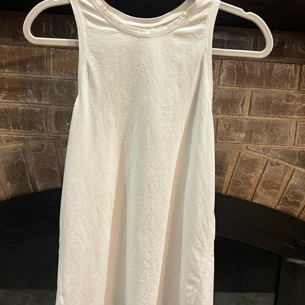 Lululemon tank